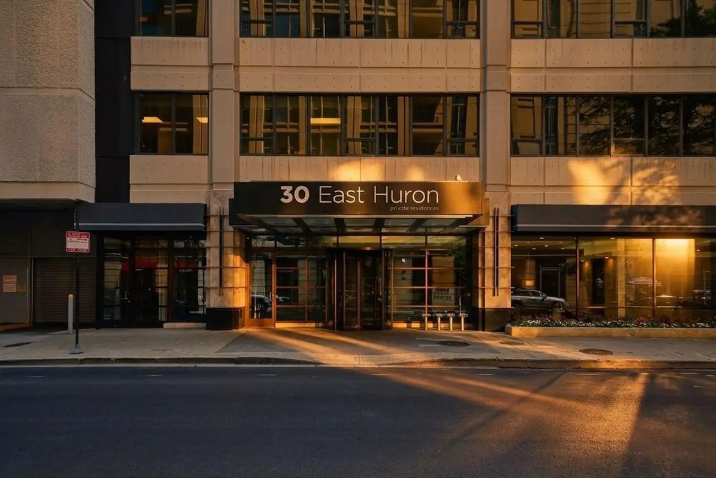 30 E Huron Street 5605, Chicago, 60611