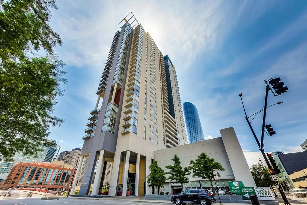737 W Washington Boulevard 3304, Chicago, 60661