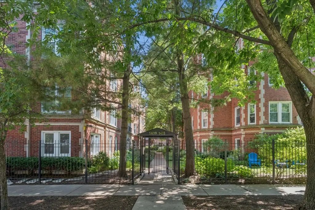 1411 W Farwell Avenue M3, Chicago
