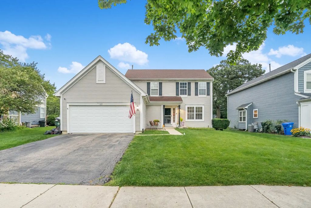 525 Arlington Lane, South Elgin