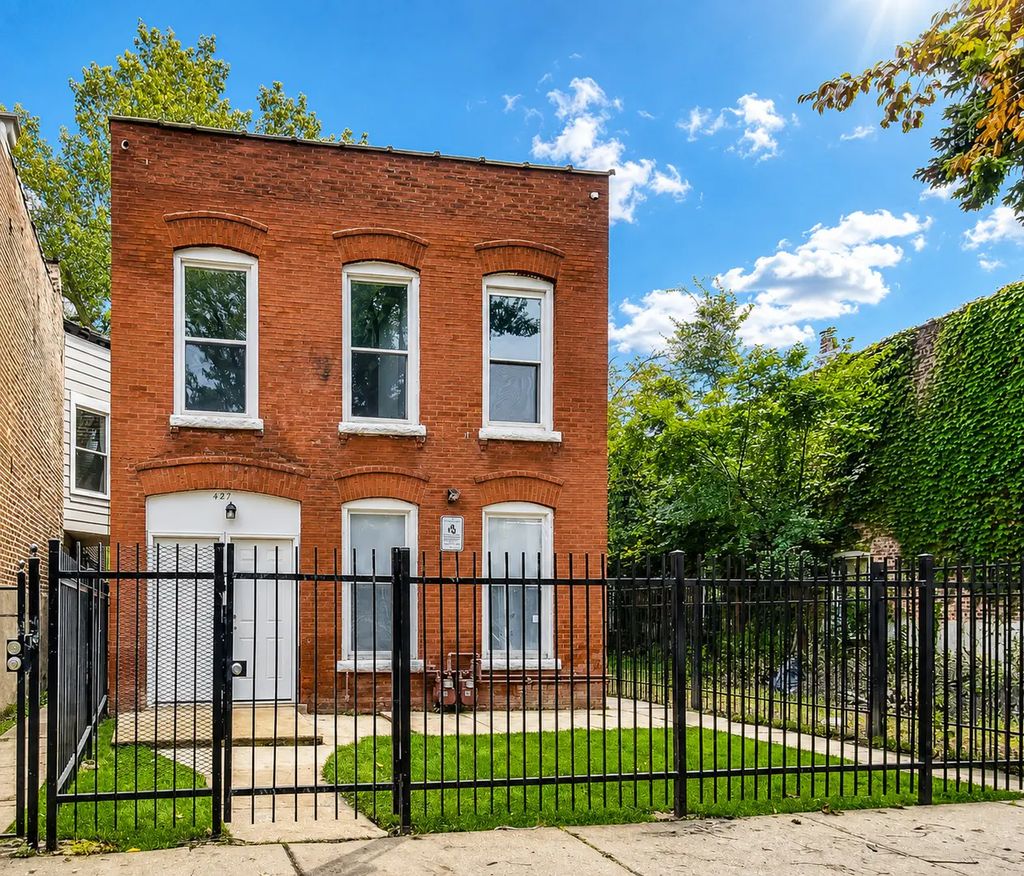 427 N Lawndale Avenue, Chicago