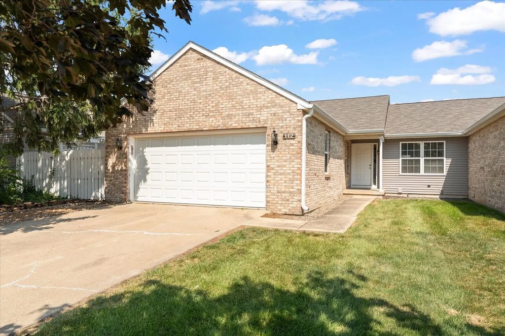112 W Tomaras Avenue, Savoy, 61874