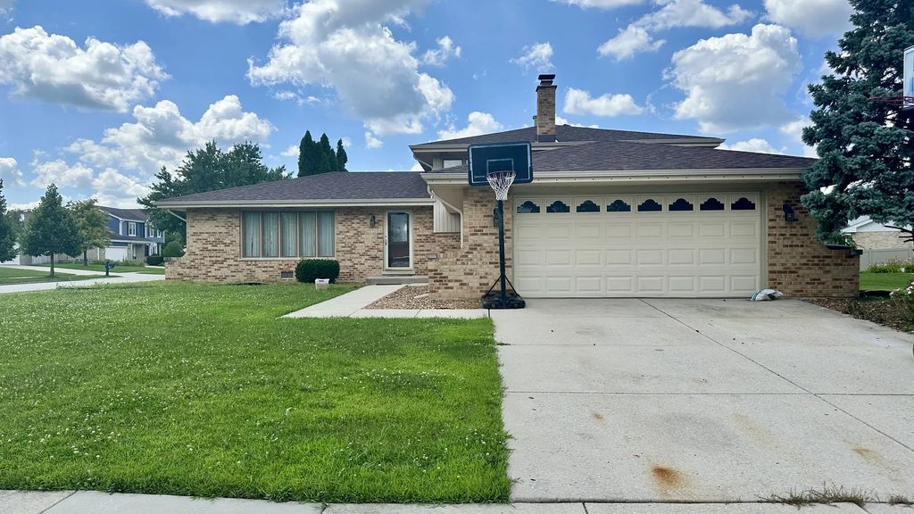 15720 S 88th Avenue, Orland Park