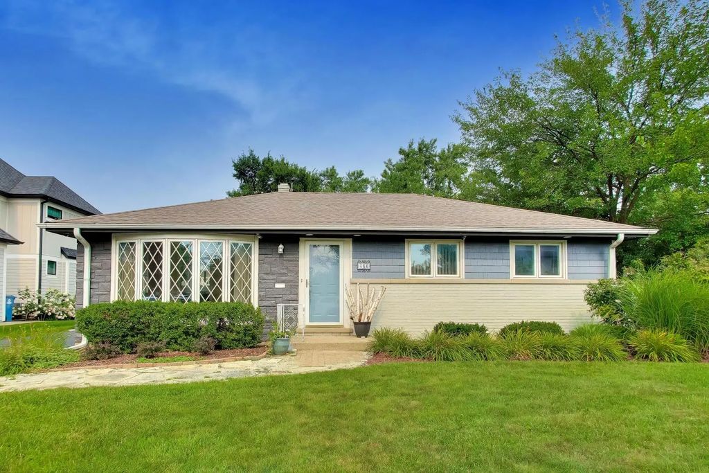 466 N Ridgeland Avenue, Elmhurst