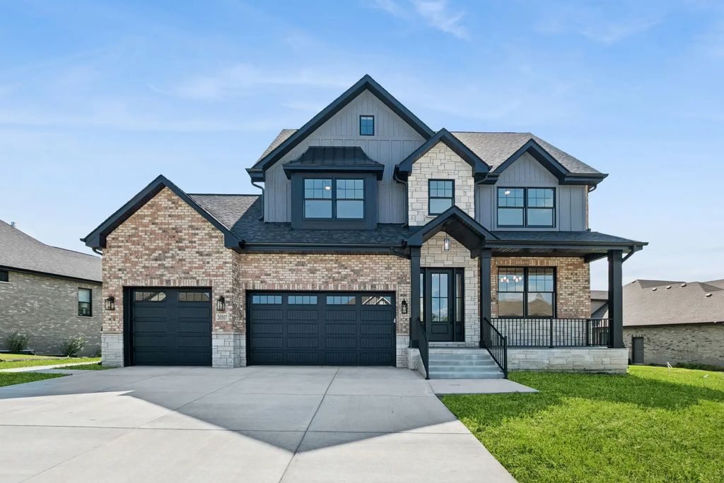 20507 Magnolia Court, Frankfort