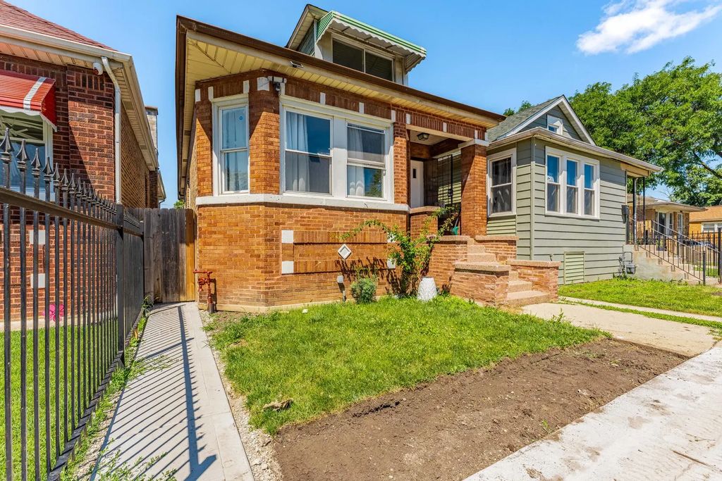 7008 S Oakley Avenue, Chicago, 60636