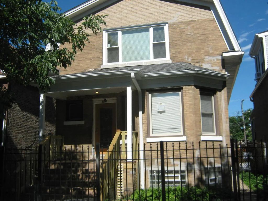 1237 N Harding Avenue, Chicago, 60651