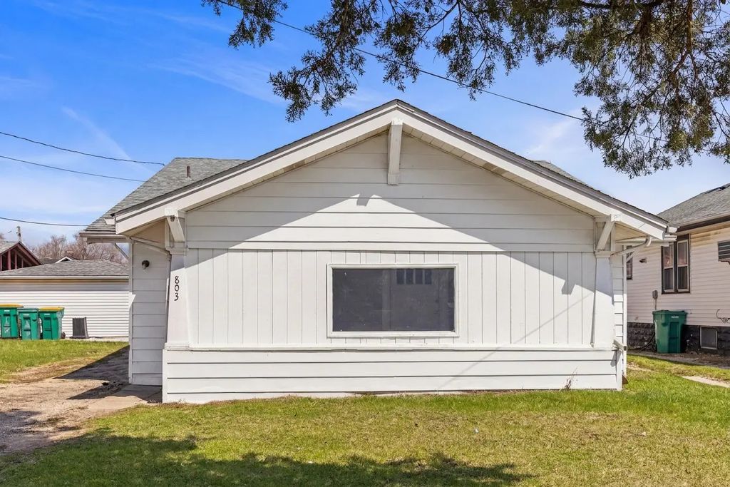 803 1st Avenue, Joliet