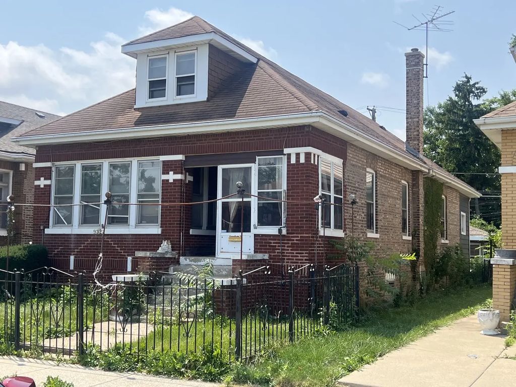 9322 S Ada Street, Chicago, 60620