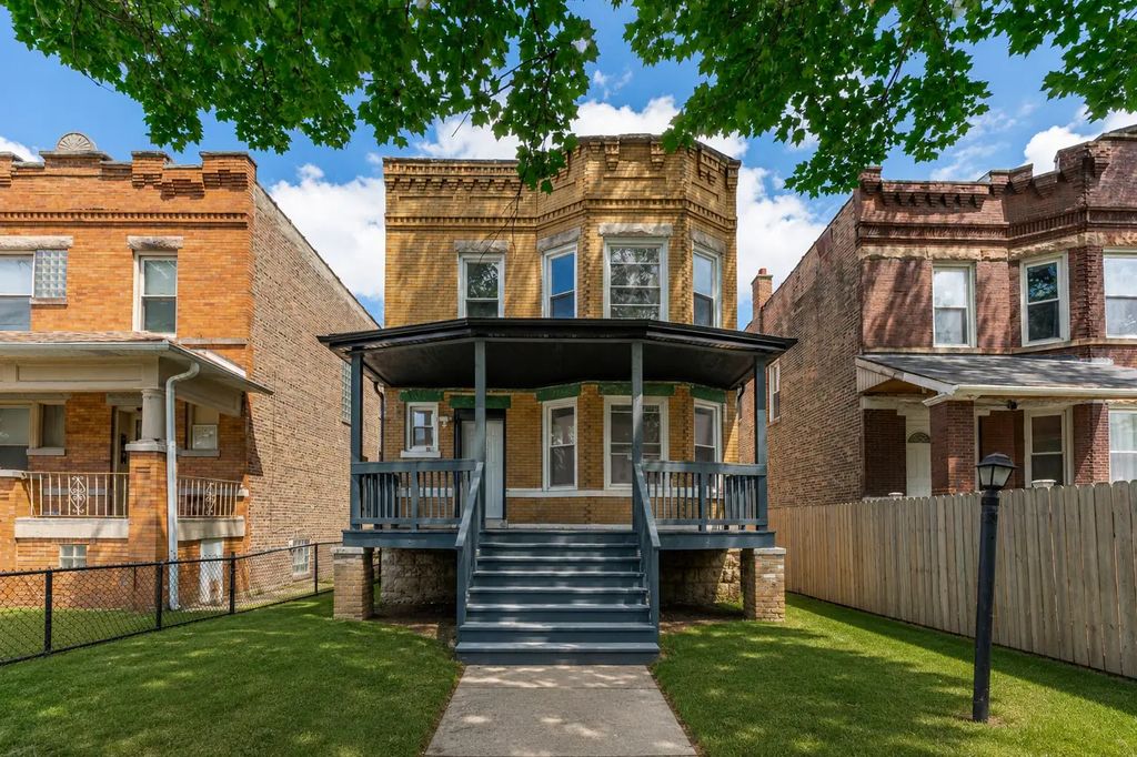 151 N Long Avenue, Chicago