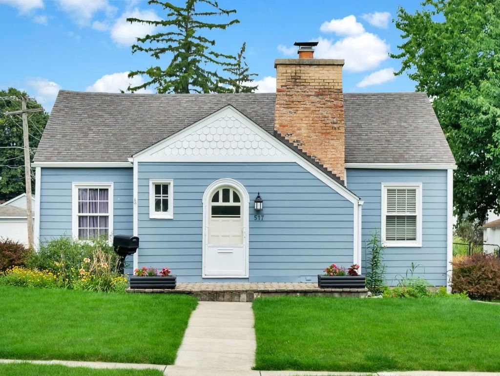 517 E Grand Lake Boulevard, West Chicago