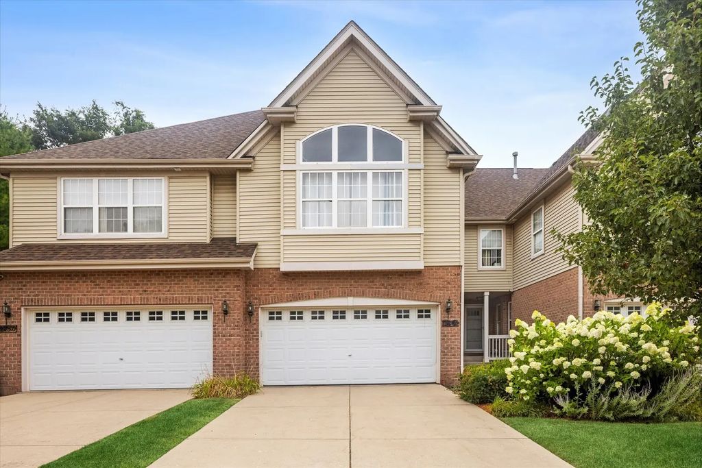 2446 Abbey Drive, Darien, 60561