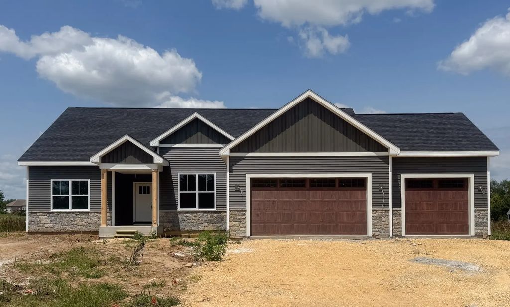 7623 Brookeborough Lane, Rockford