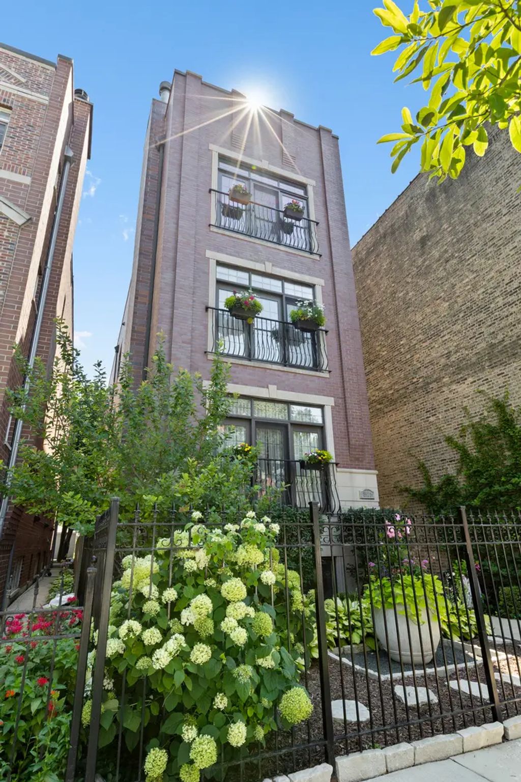 3921 N Greenview Avenue 1, Chicago, 60613