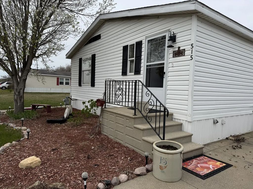 515 Michael Lane, Chenoa