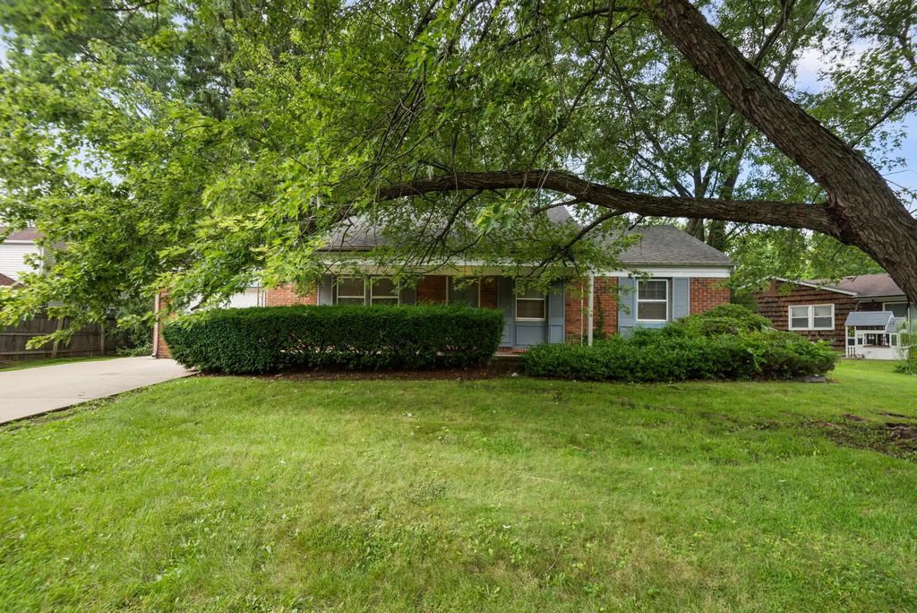 751 Twisted Oak Lane, Buffalo Grove