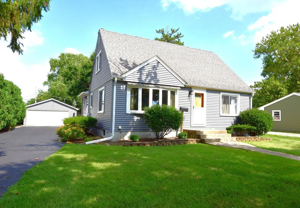 445 N Gerard Avenue, Villa Park