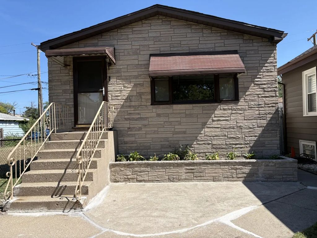 647 Forsythe Avenue, Calumet City