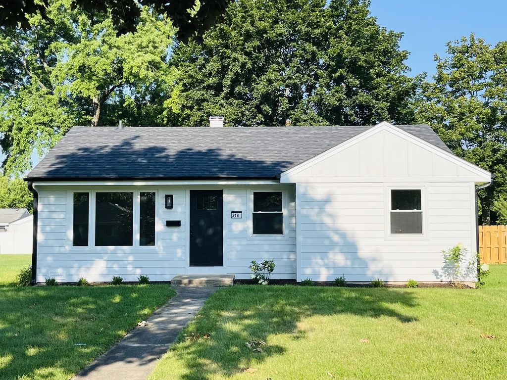 318 N Owen Street, Mount Prospect