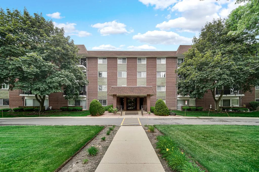1030 S Fernandez Avenue S 4-m, Arlington Heights