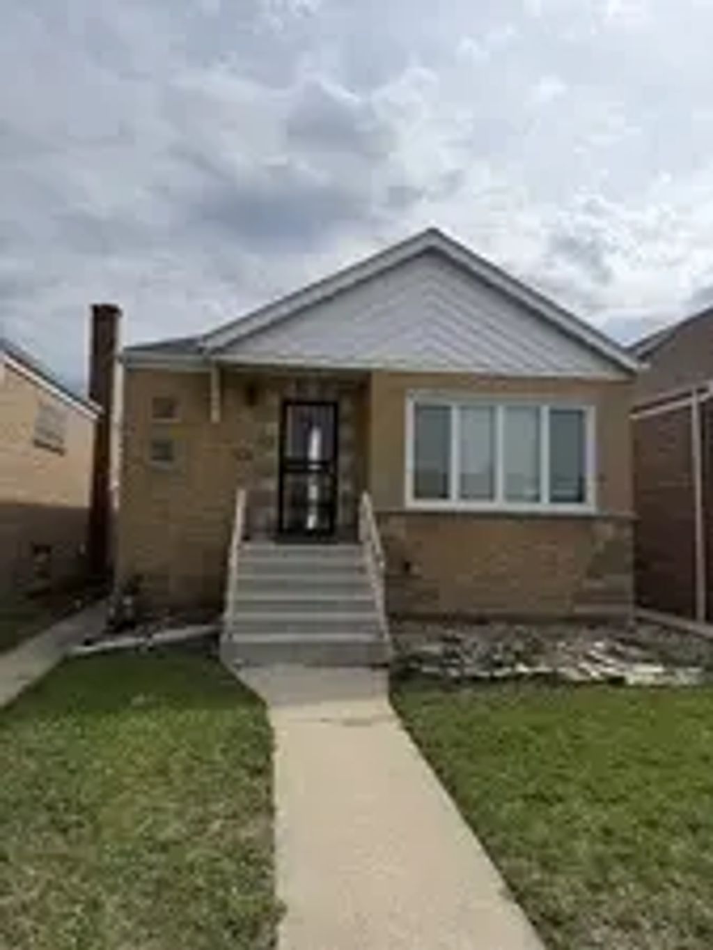 3909 W 71st Street, Chicago