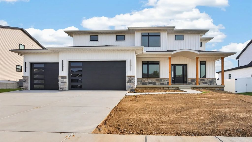 5308 Finlen Lane, Bloomington
