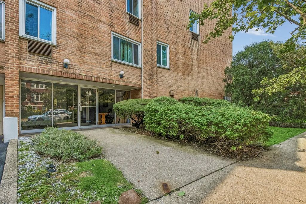 777 Hinman Avenue 35, Evanston