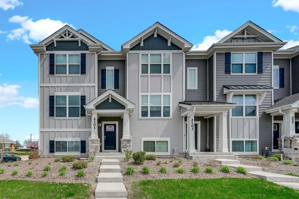 2101 Yellowstone Boulevard, Mundelein