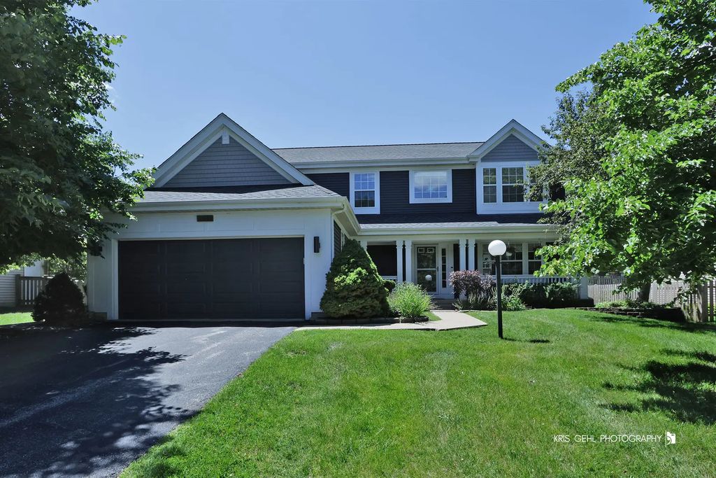 268 Pembrook Lane, Mundelein