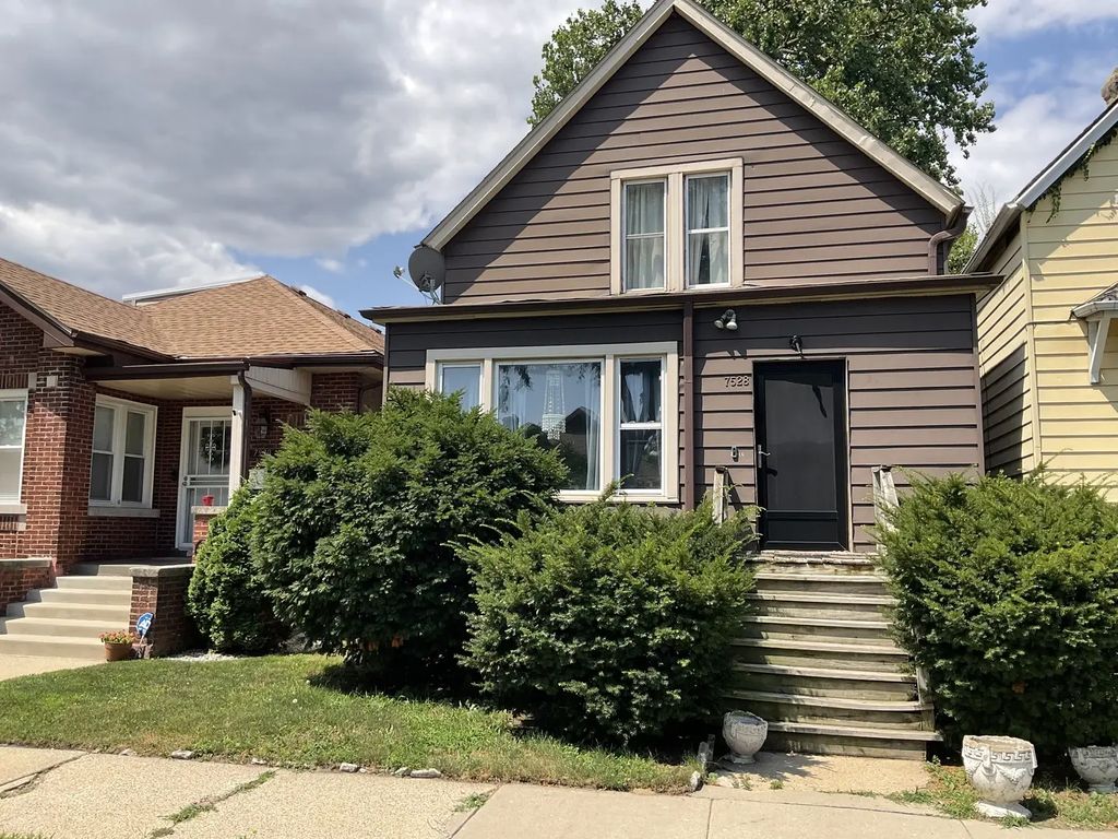 7528 S Merrill Avenue, Chicago, 60649