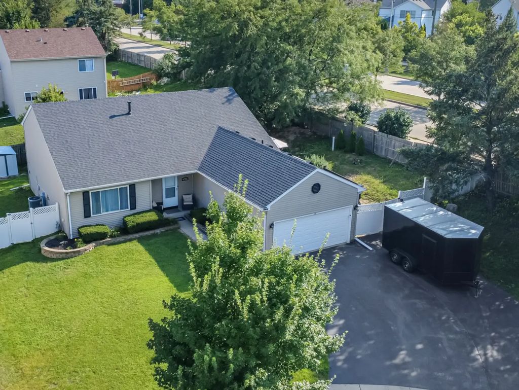 4756 Flanders Court, Plainfield
