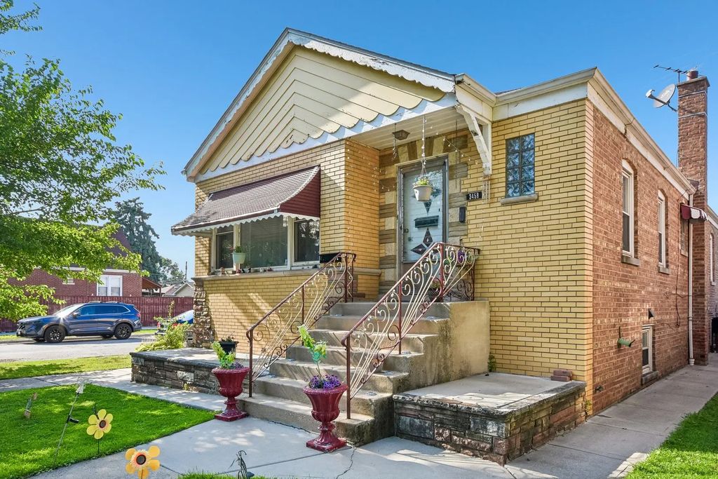 3458 W 72nd Place, Chicago