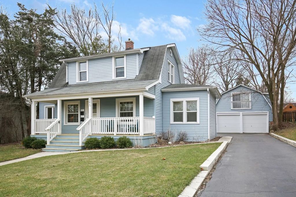 101 W Maple Avenue, Roselle