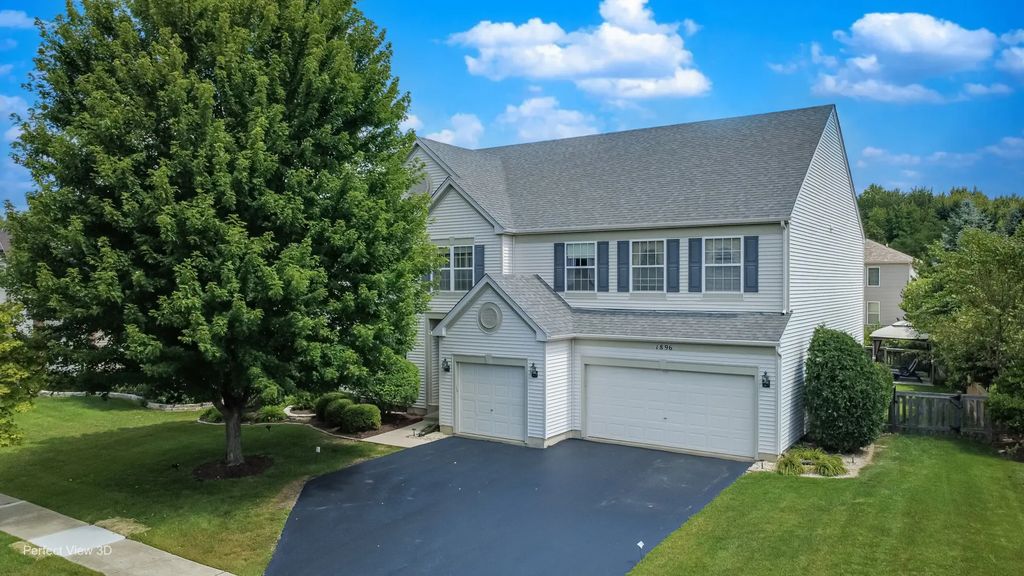 1896 Applewood Drive, Wauconda