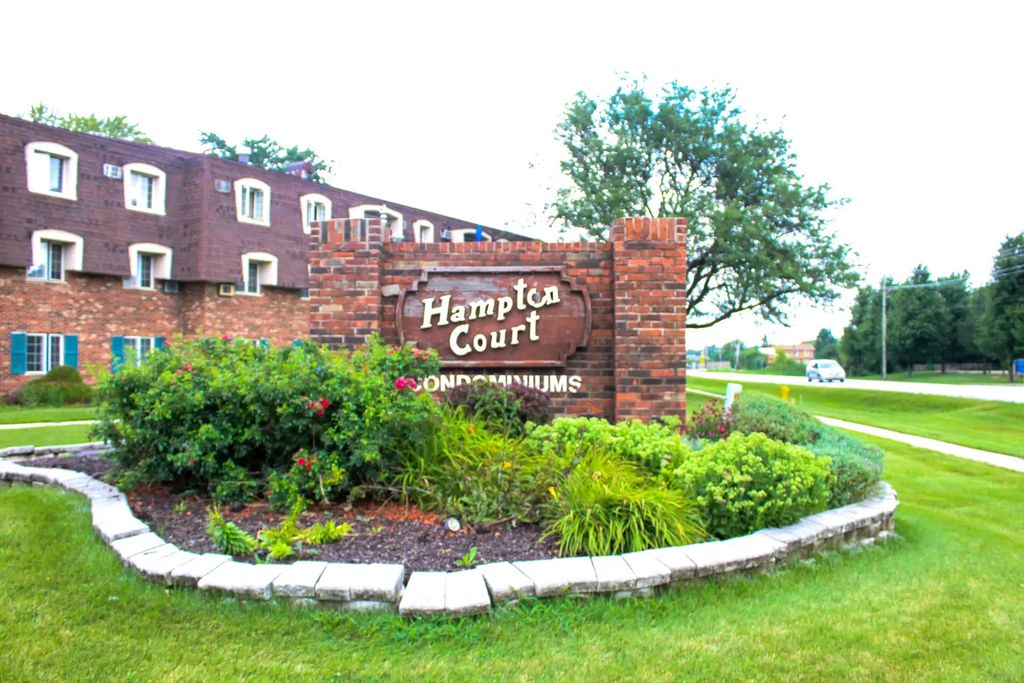 17974 Amherst Court 102, Country Club Hills