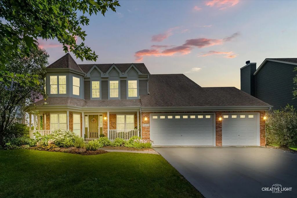 39w511 S Hyde Park, Geneva