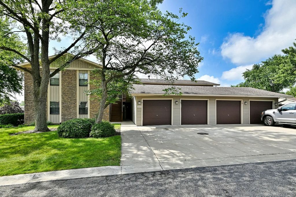 5830 Fresno Court A, Hanover Park
