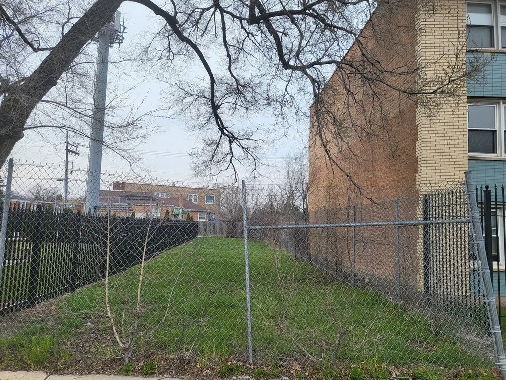 408 E 107th Street, Chicago