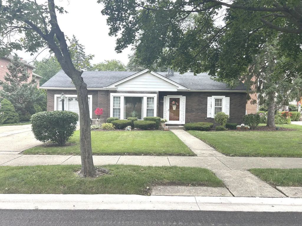4850 N Prospect Avenue, Norridge