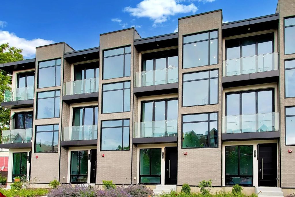 6344 Hennings Court 6344, Morton Grove