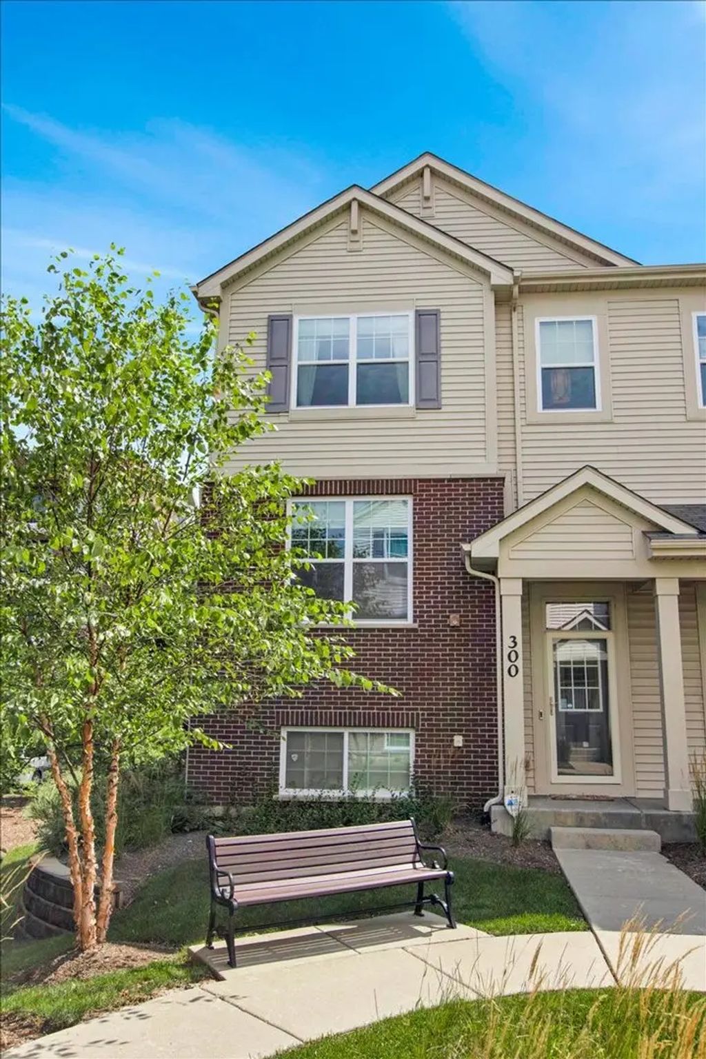 300 Lexington Lane, Rolling Meadows