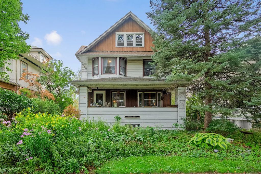 620 Clinton Avenue, Oak Park, 60304