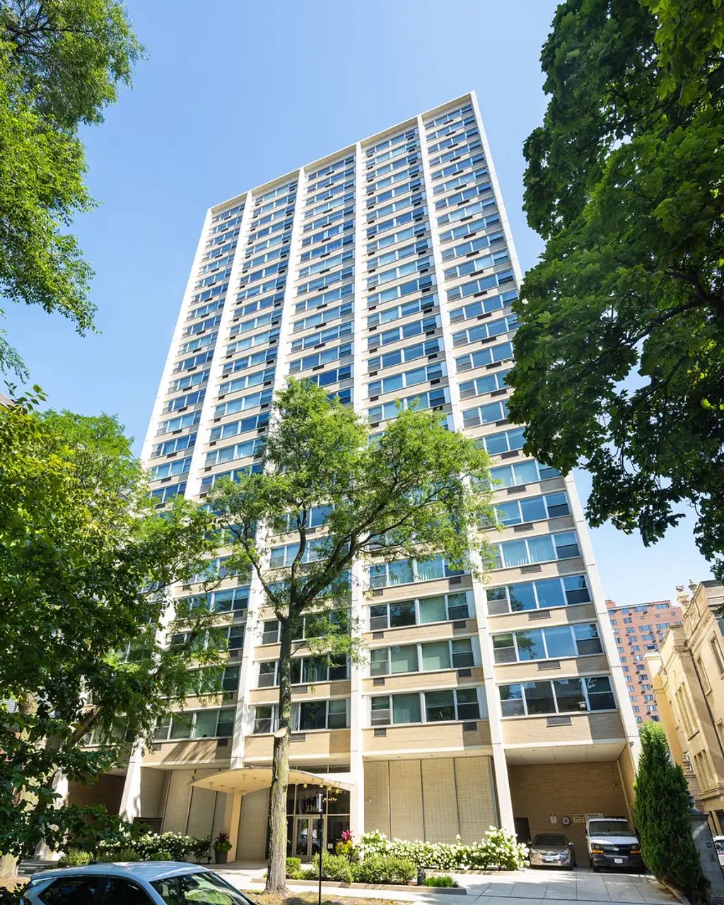 336 W Wellington Avenue 2501, Chicago, 60657