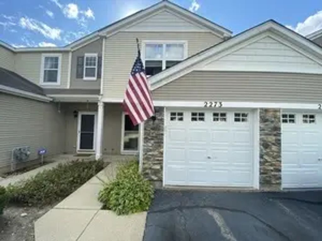 2273 Flagstone Lane, Carpentersville