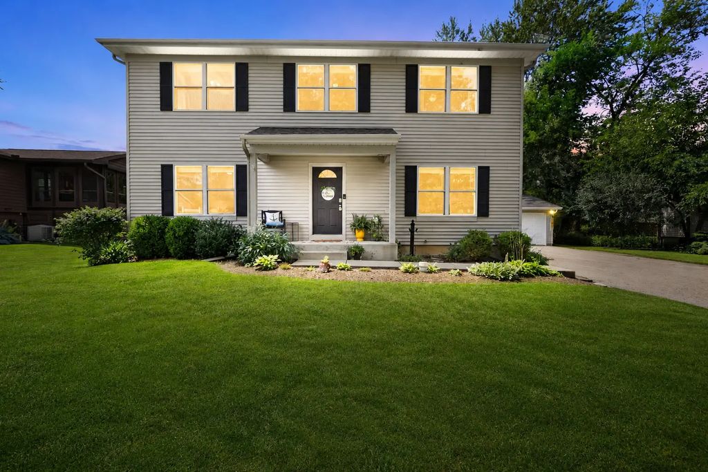 33672 N Greentree Road, Grayslake