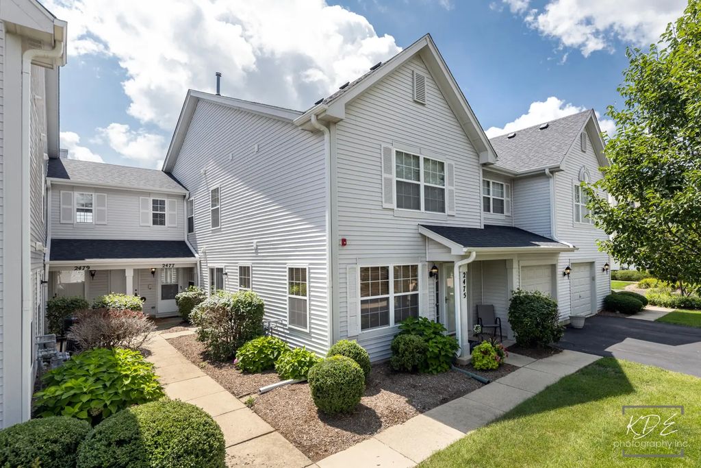 2477 Frost Drive 2477, Aurora