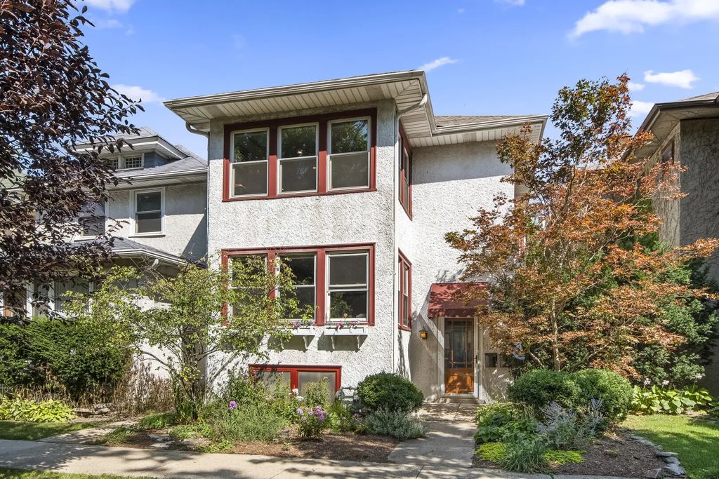 642 S Lombard Avenue, Oak Park