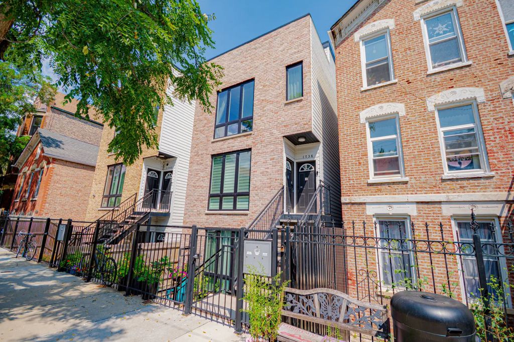 1738 W 17th Street 2, Chicago, 60608