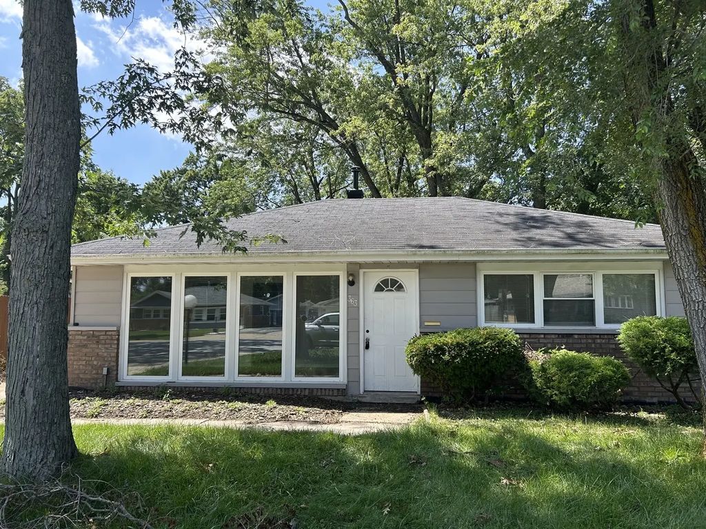 363 Blackhawk Drive, Park Forest