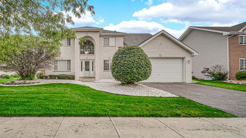 18122 Charlotte Drive, Lansing